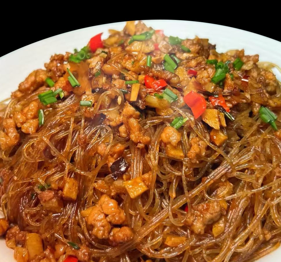Kıymalı Erişte (蚂蚁上树)