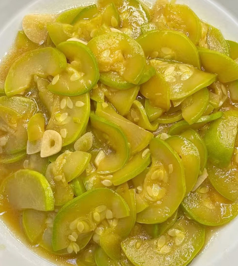 Sotelenmiş Kabak (清炒西葫芦)