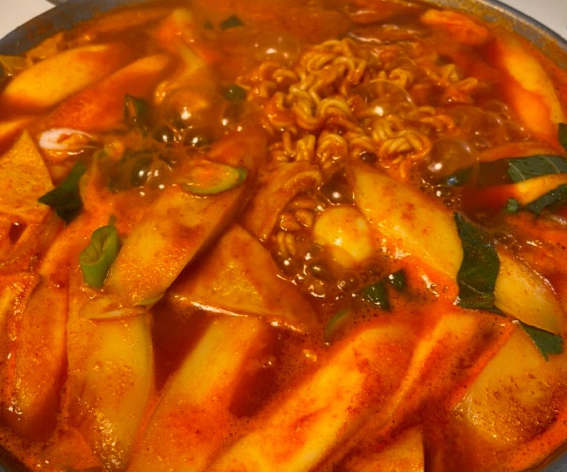 Kore Pirinç Kek Hot Pot (韩国年糕火锅)